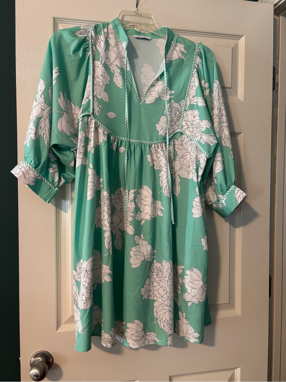 Women's Mint Green Floral Peasant Tunic Top